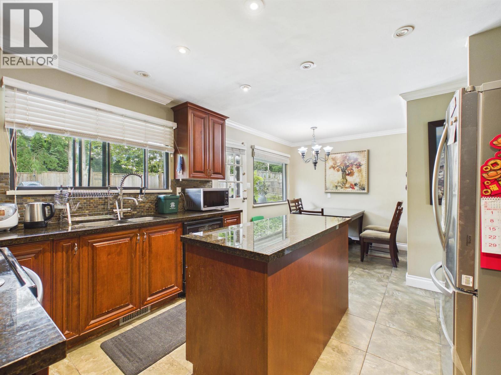 7730 Stanley Street, Burnaby, British Columbia  V5E 1V8 - Photo 7 - R3114395