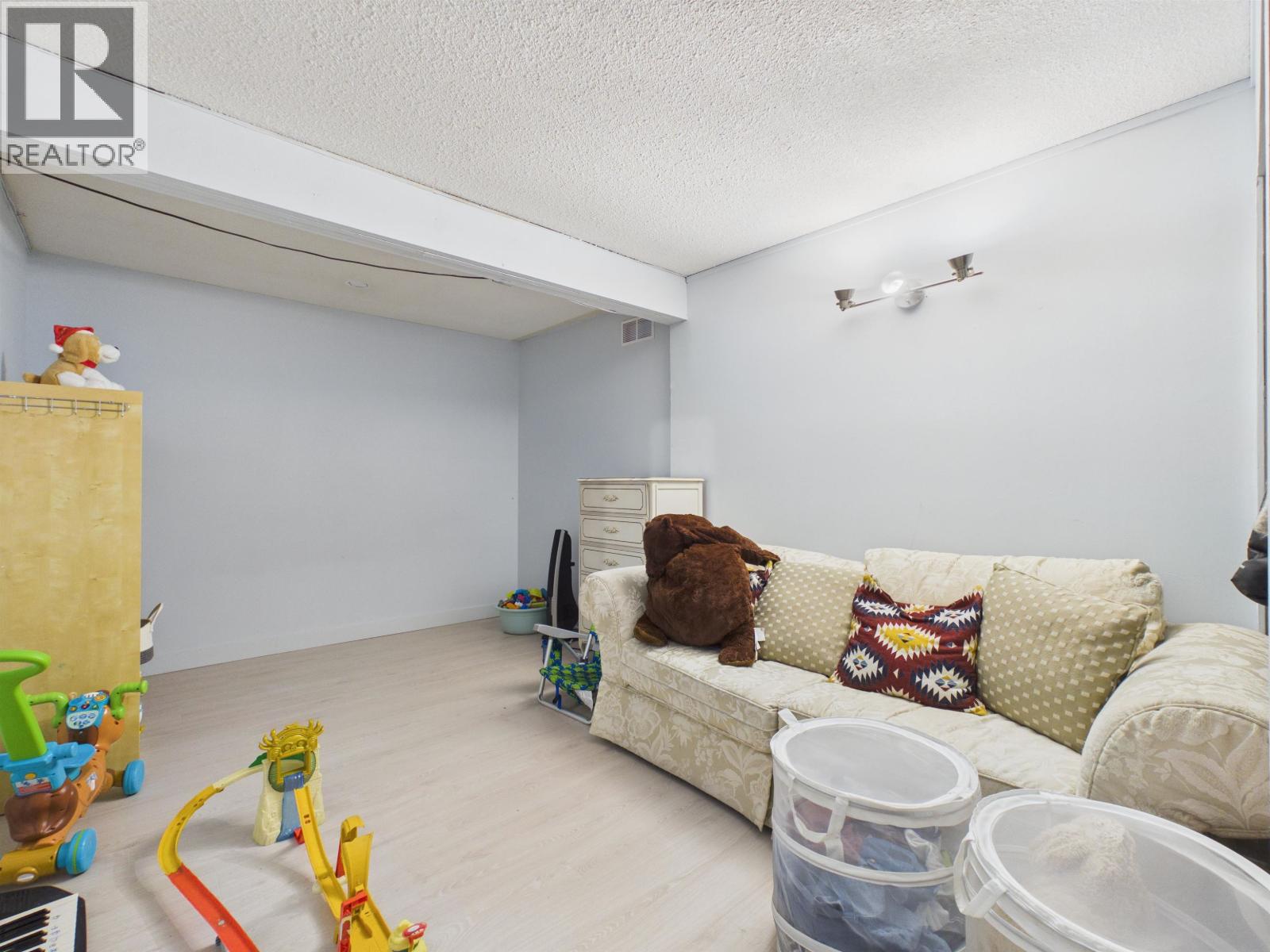 7730 Stanley Street, Burnaby, British Columbia  V5E 1V8 - Photo 27 - R3114395