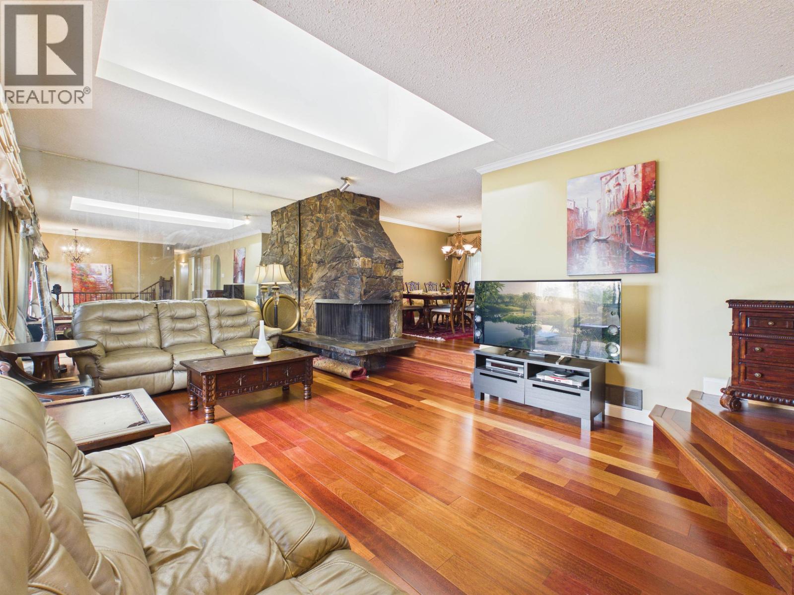 7730 Stanley Street, Burnaby, British Columbia  V5E 1V8 - Photo 5 - R3114395