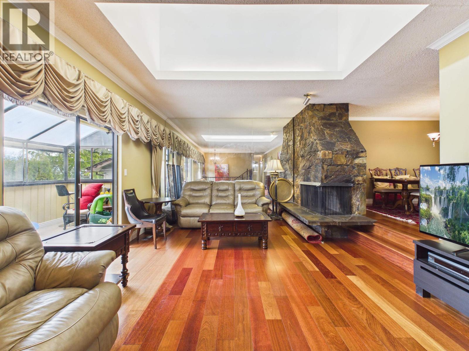 7730 Stanley Street, Burnaby, British Columbia  V5E 1V8 - Photo 4 - R3114395