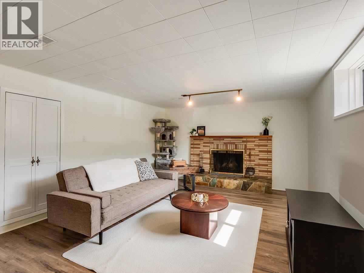 3557 Highway Drive, Trail, British Columbia  V1R 2T9 - Photo 30 - 10384413