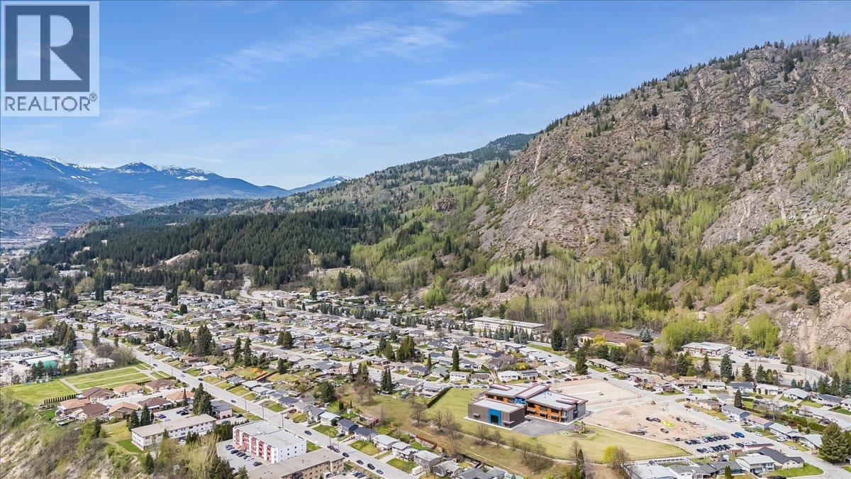 3557 Highway Drive, Trail, British Columbia  V1R 2T9 - Photo 57 - 10384413