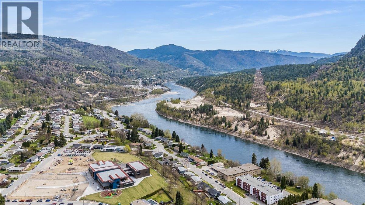 3557 Highway Drive, Trail, British Columbia  V1R 2T9 - Photo 55 - 10384413