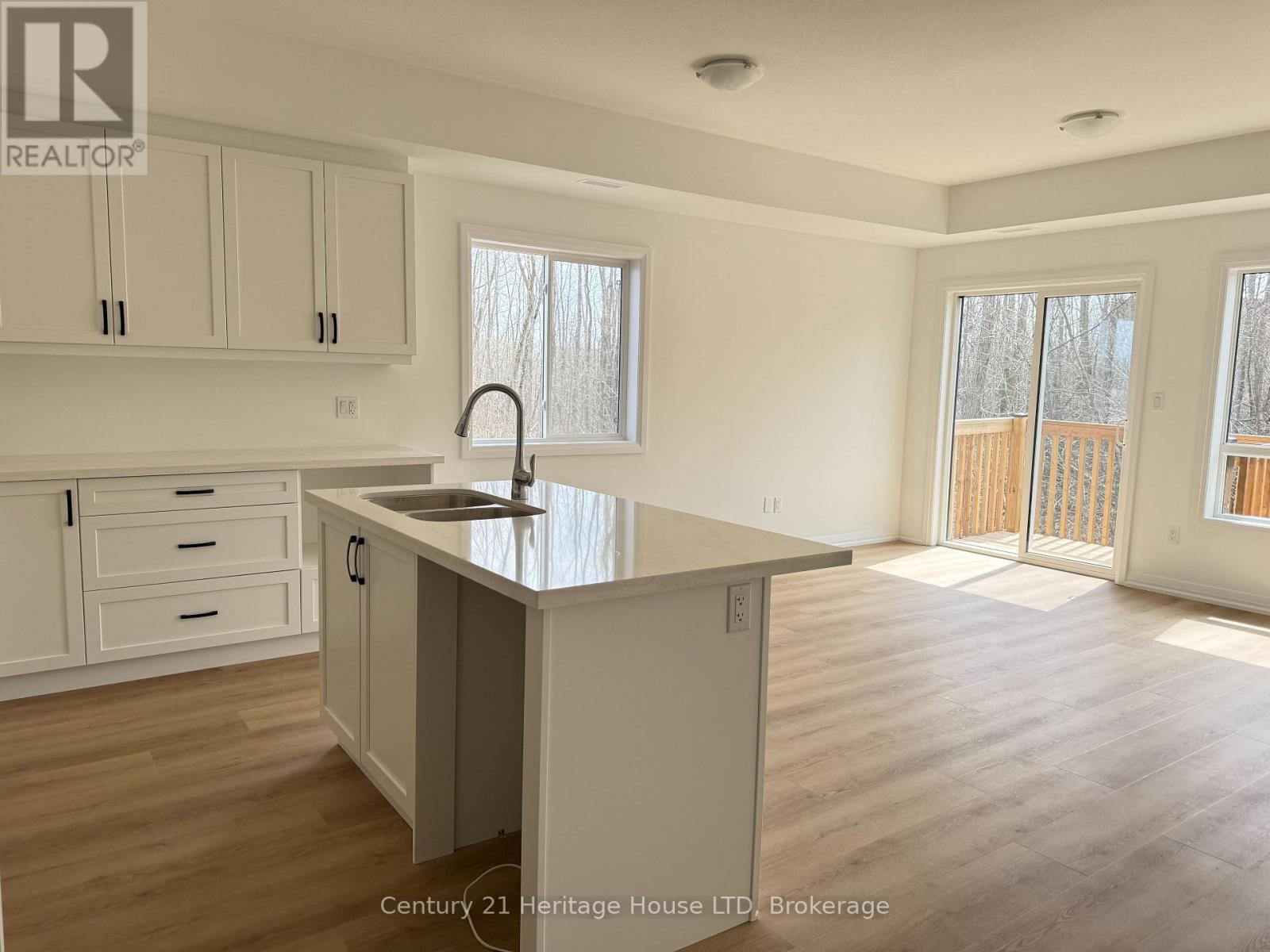 736 Burwell Street, Fort Erie, Ontario  L2A 0E2 - Photo 4 - X13032438