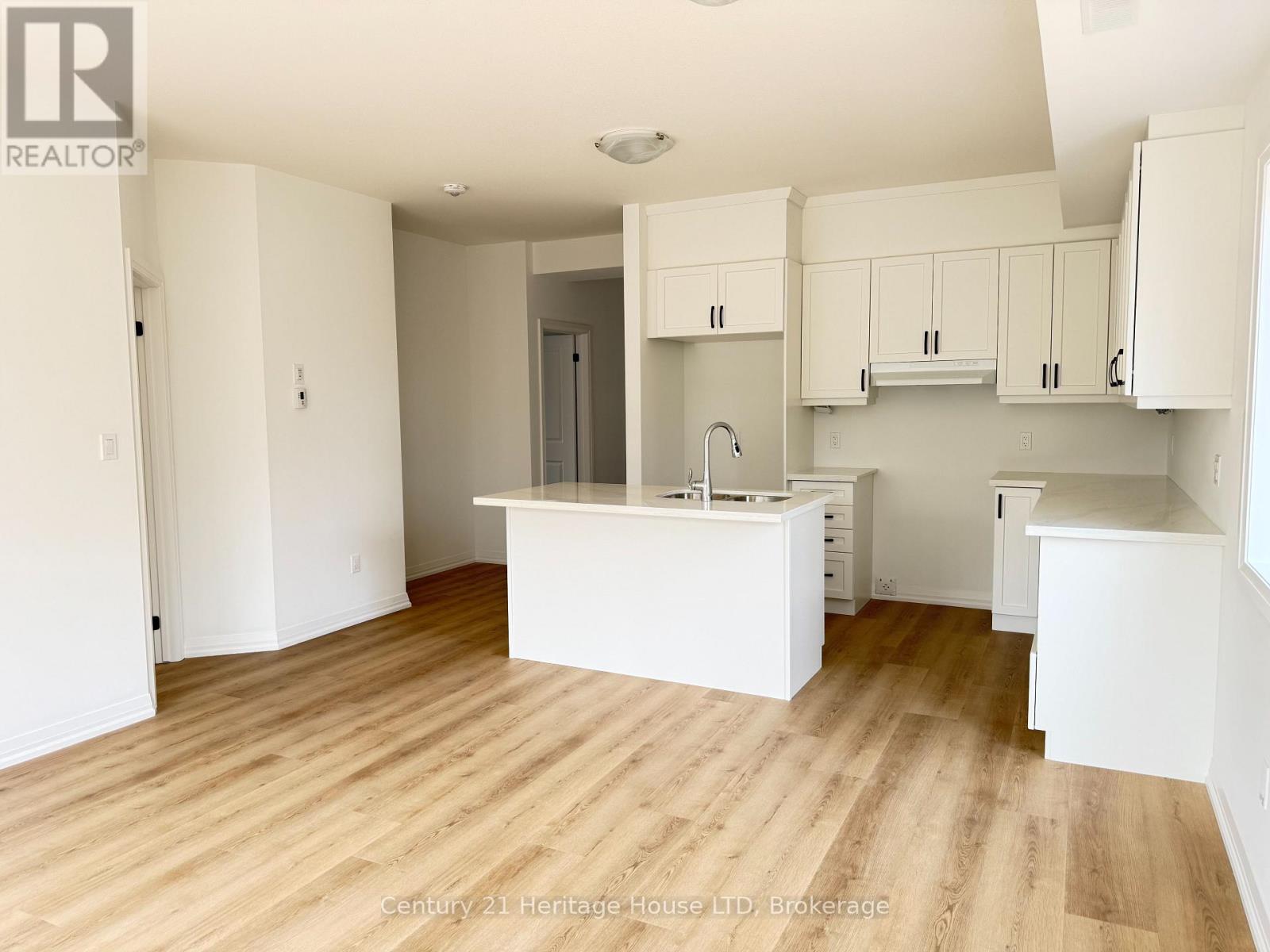 736 Burwell Street, Fort Erie, Ontario  L2A 0E2 - Photo 5 - X13032438