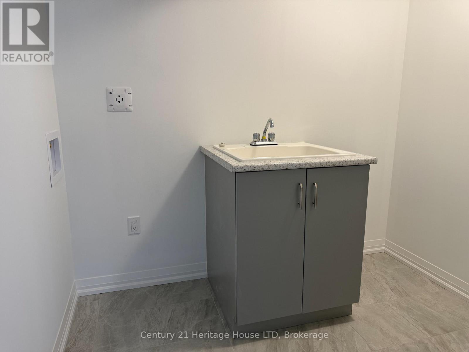 736 Burwell Street, Fort Erie, Ontario  L2A 0E2 - Photo 8 - X13032444