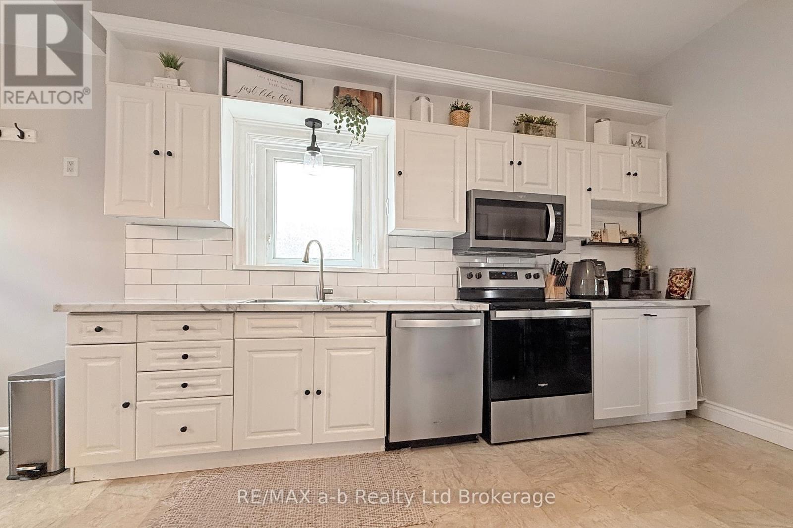 688 Henry Street, Woodstock, Ontario  N4S 1Y3 - Photo 14 - X13032432