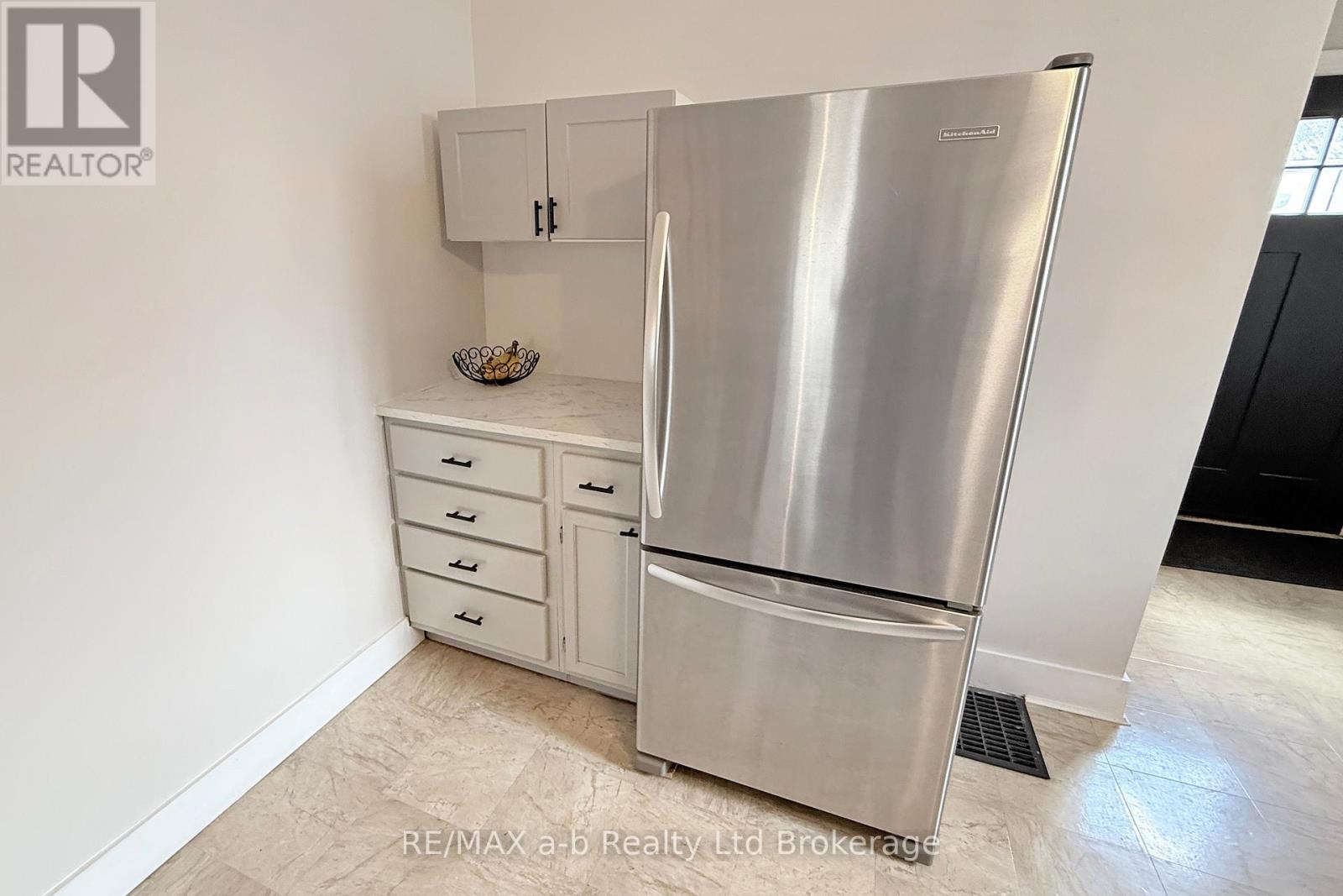 688 Henry Street, Woodstock, Ontario  N4S 1Y3 - Photo 17 - X13032432