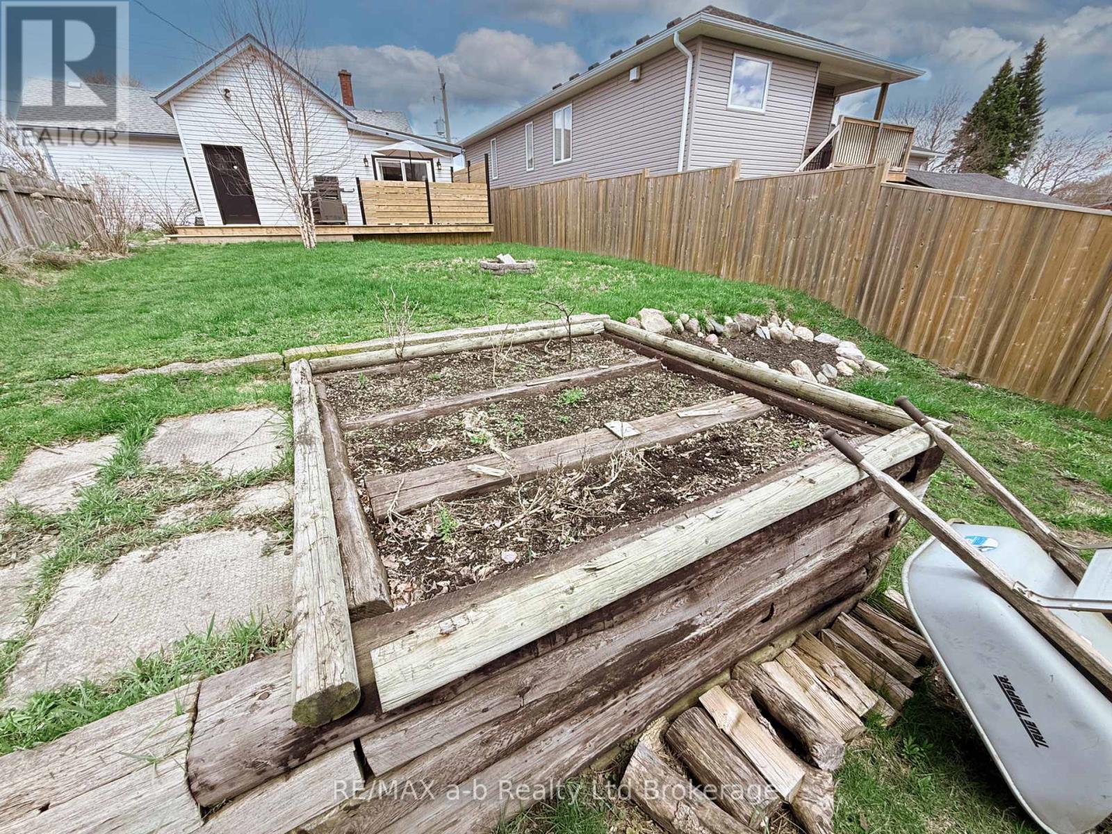 688 Henry Street, Woodstock, Ontario  N4S 1Y3 - Photo 46 - X13032432