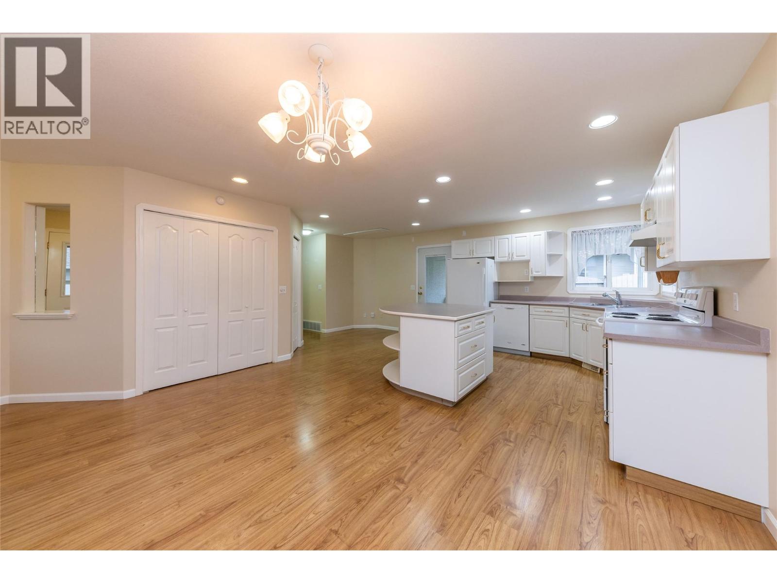 723 Singh Street Unit# 3, Kamloops, British Columbia  V2B 5C5 - Photo 11 - 10384496