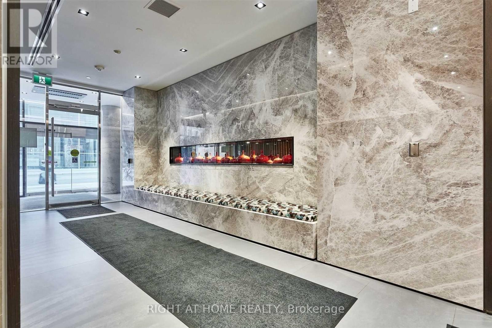 1716 - 215 Queen Street W, Toronto, Ontario  M5V 0P5 - Photo 15 - C13032446