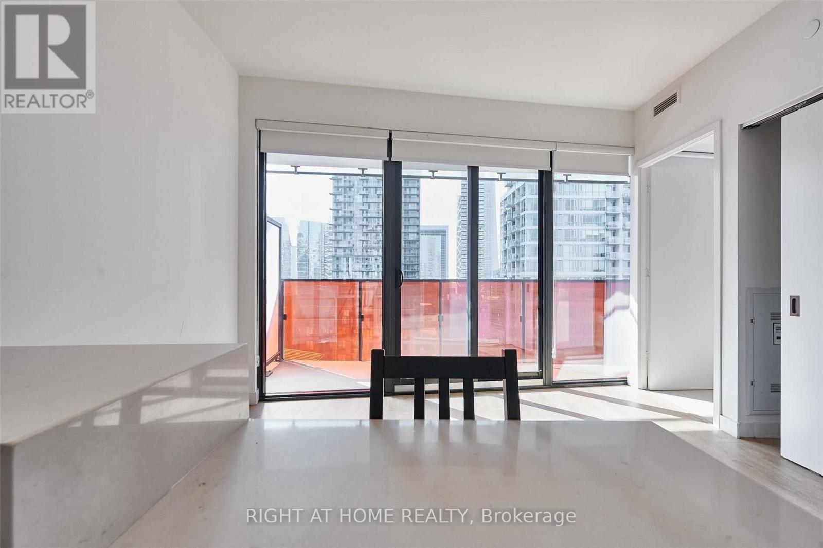 1716 - 215 Queen Street W, Toronto, Ontario  M5V 0P5 - Photo 18 - C13032446