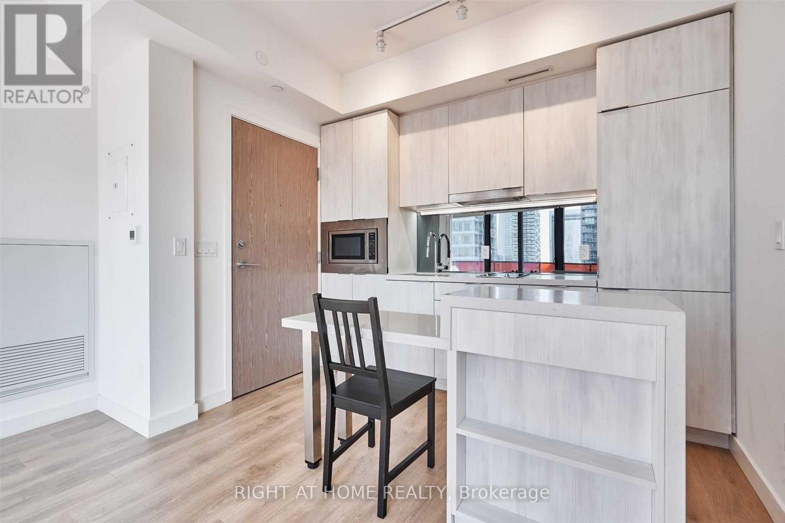 1716 - 215 Queen Street W, Toronto, Ontario  M5V 0P5 - Photo 21 - C13032446