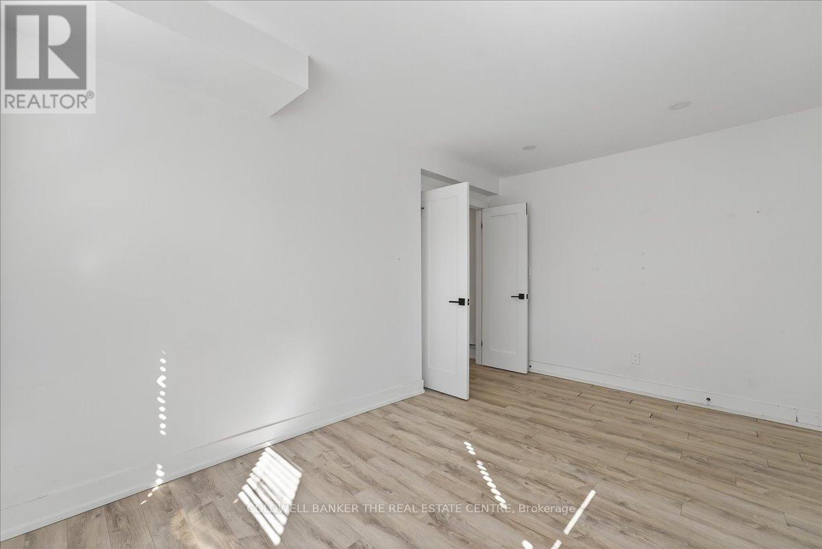 252 Soudan Avenue, Toronto, Ontario  M4S 1W4 - Photo 17 - C13032484