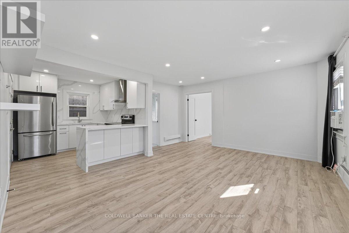 252 Soudan Avenue, Toronto, Ontario  M4S 1W4 - Photo 2 - C13032484