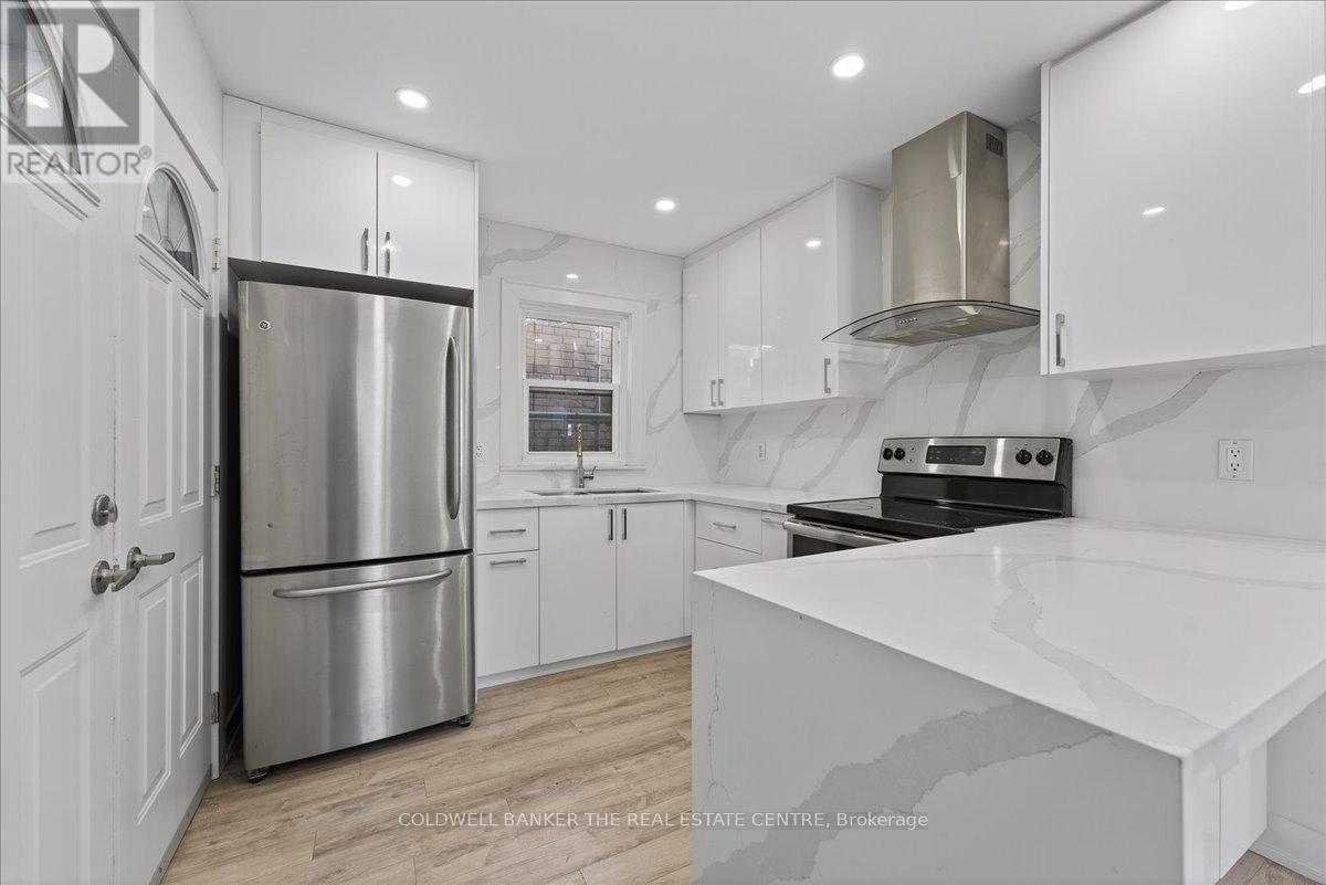 252 Soudan Avenue, Toronto, Ontario  M4S 1W4 - Photo 8 - C13032484