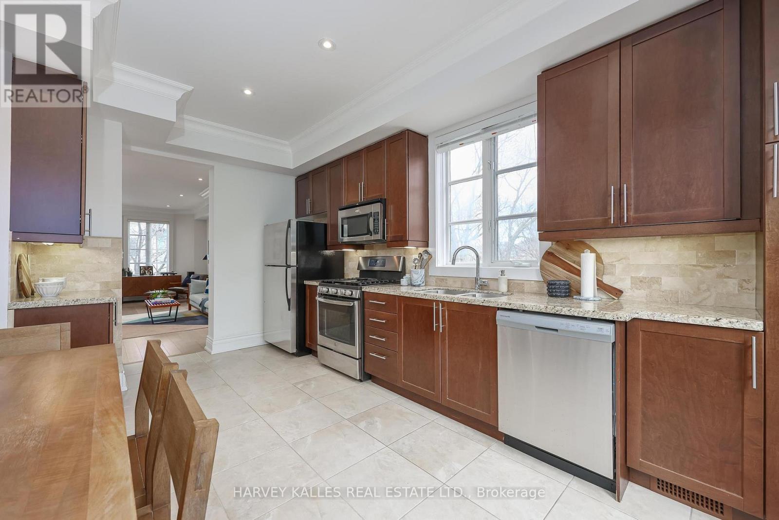 115 Florence Street, Toronto, Ontario  M6K 1P4 - Photo 17 - C13032516