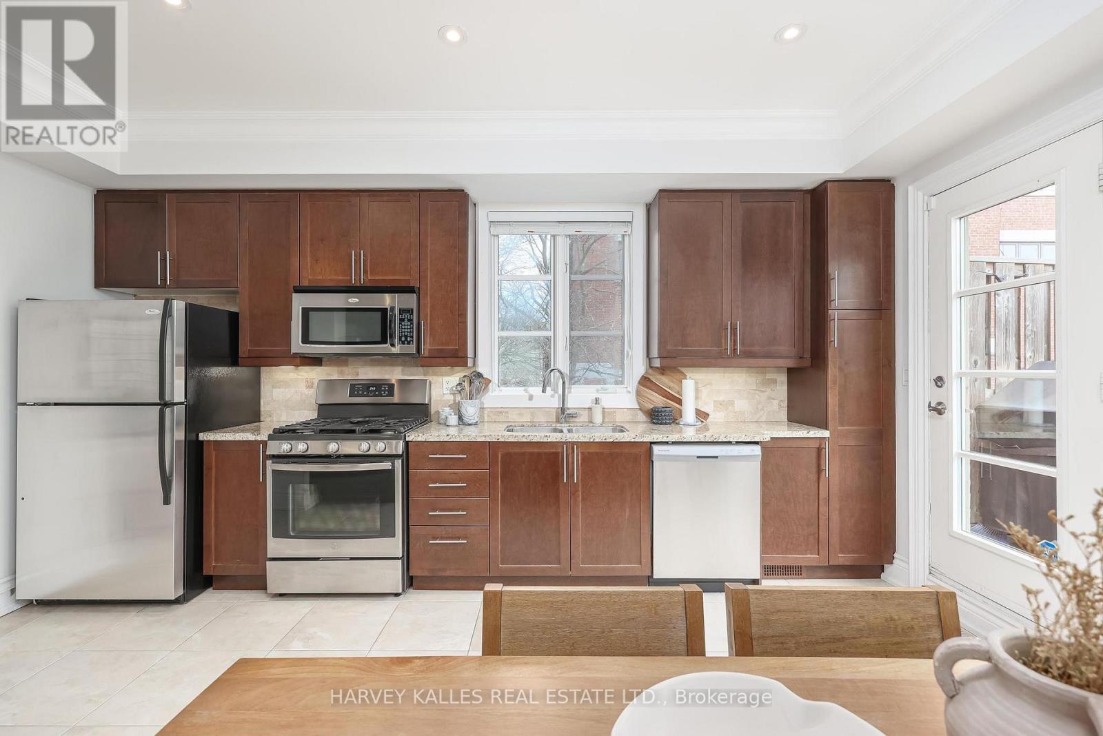 115 Florence Street, Toronto, Ontario  M6K 1P4 - Photo 18 - C13032516