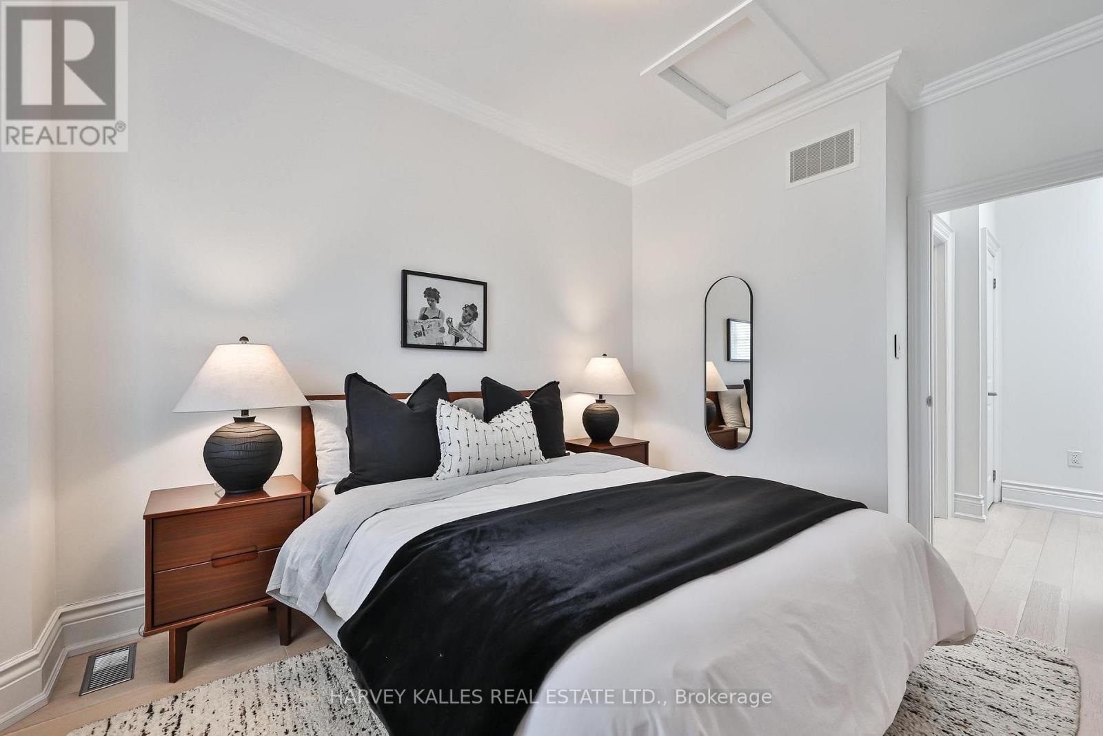 115 Florence Street, Toronto, Ontario  M6K 1P4 - Photo 24 - C13032516