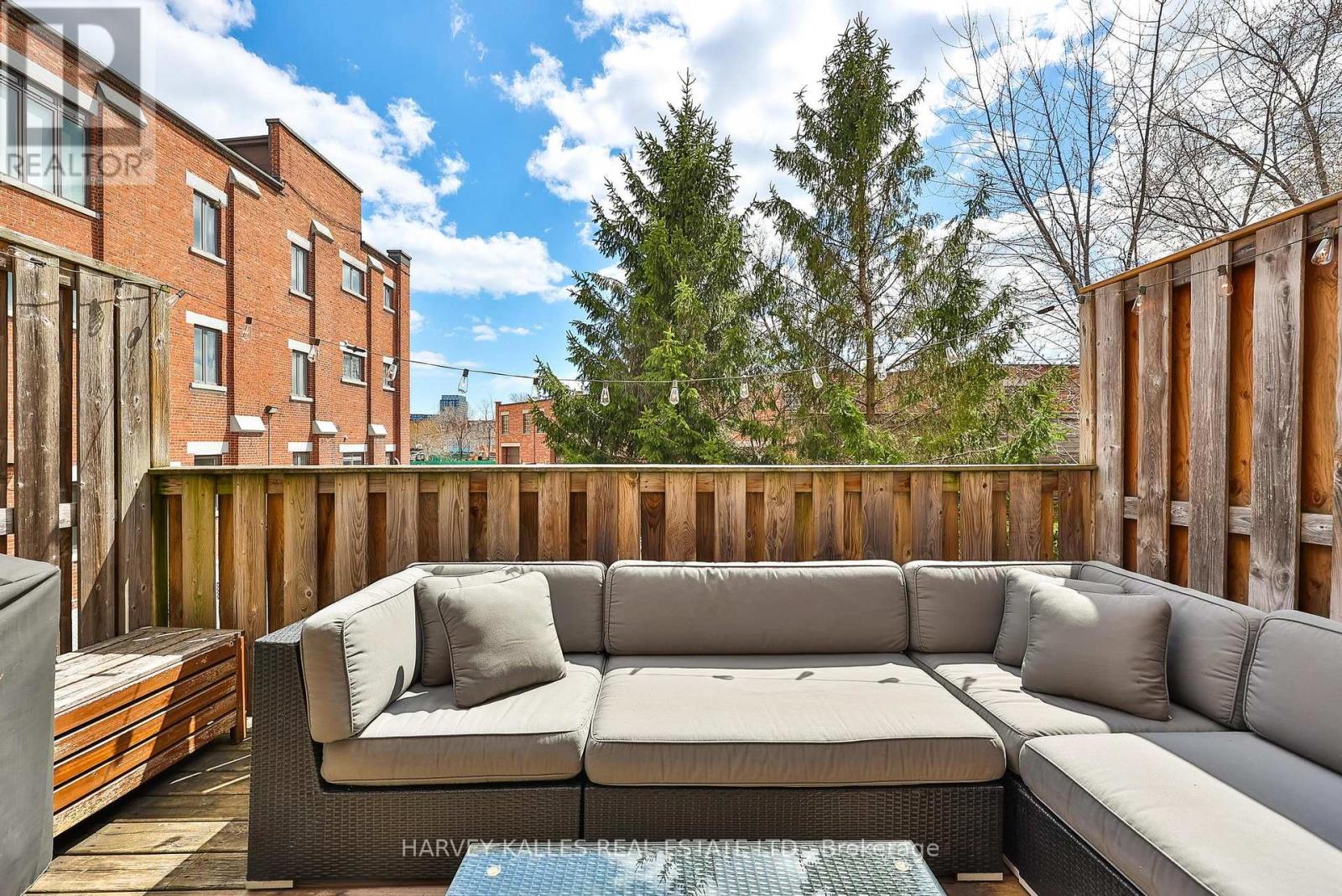 115 Florence Street, Toronto, Ontario  M6K 1P4 - Photo 47 - C13032516