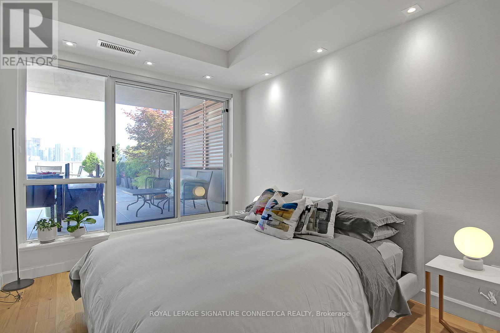 1204 - 1 Shaw Street, Toronto, Ontario  M6K 0A1 - Photo 11 - C13032526