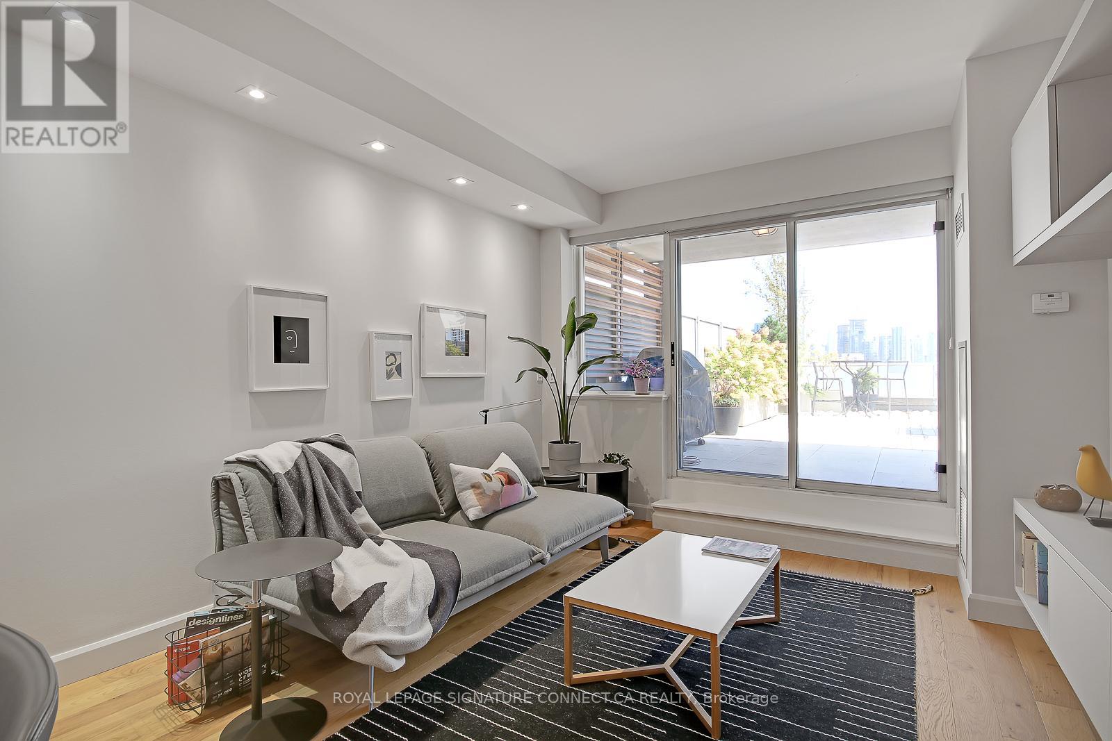 1204 - 1 Shaw Street, Toronto, Ontario  M6K 0A1 - Photo 7 - C13032526