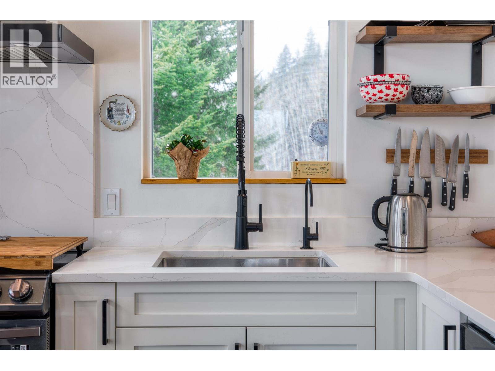 6656 North Shore Horse Lake Road, Horse Lake, British Columbia  V0K 2E3 - Photo 9 - R3056346