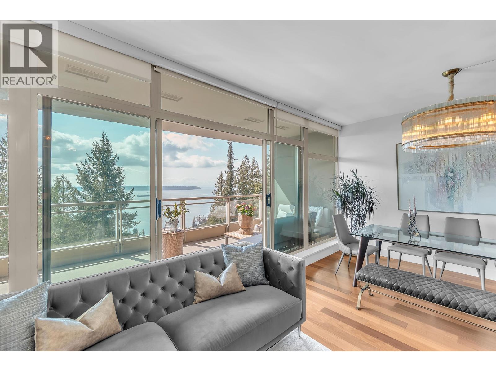 702 3335 Cypress Place, West Vancouver, British Columbia  V7S 3J8 - Photo 10 - R3114722