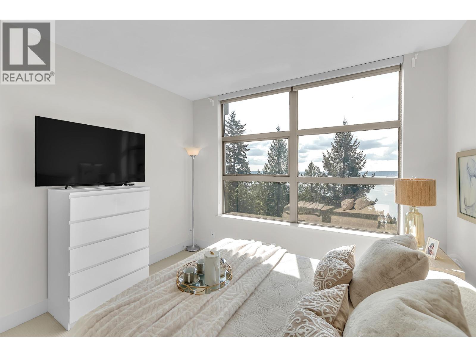 702 3335 Cypress Place, West Vancouver, British Columbia  V7S 3J8 - Photo 18 - R3114722