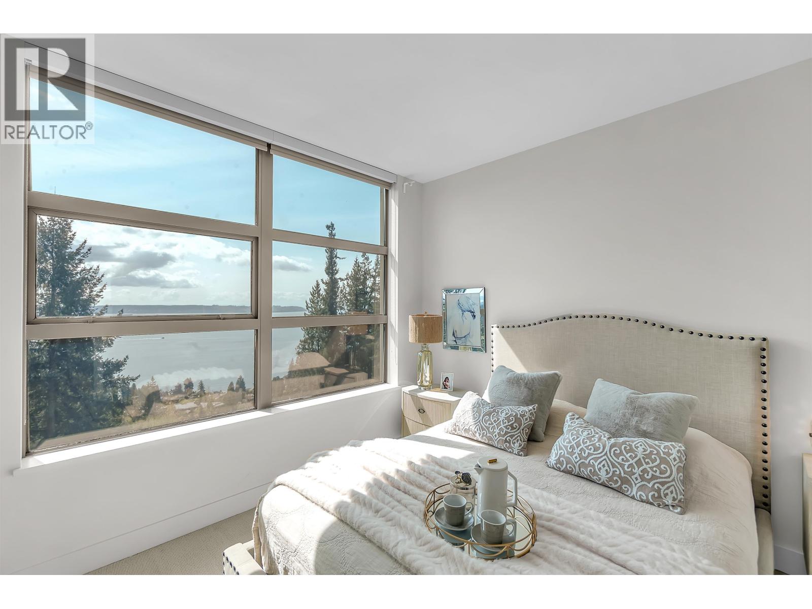 702 3335 Cypress Place, West Vancouver, British Columbia  V7S 3J8 - Photo 19 - R3114722