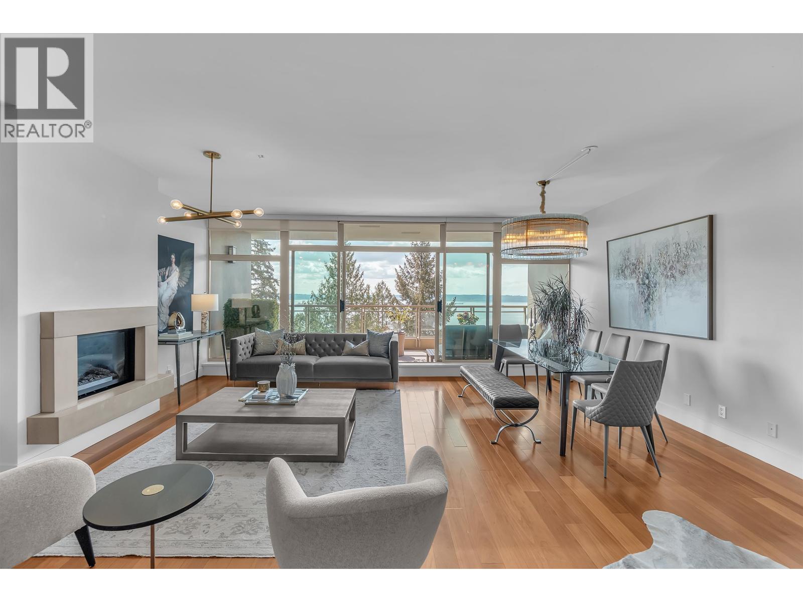 702 3335 Cypress Place, West Vancouver, British Columbia  V7S 3J8 - Photo 5 - R3114722