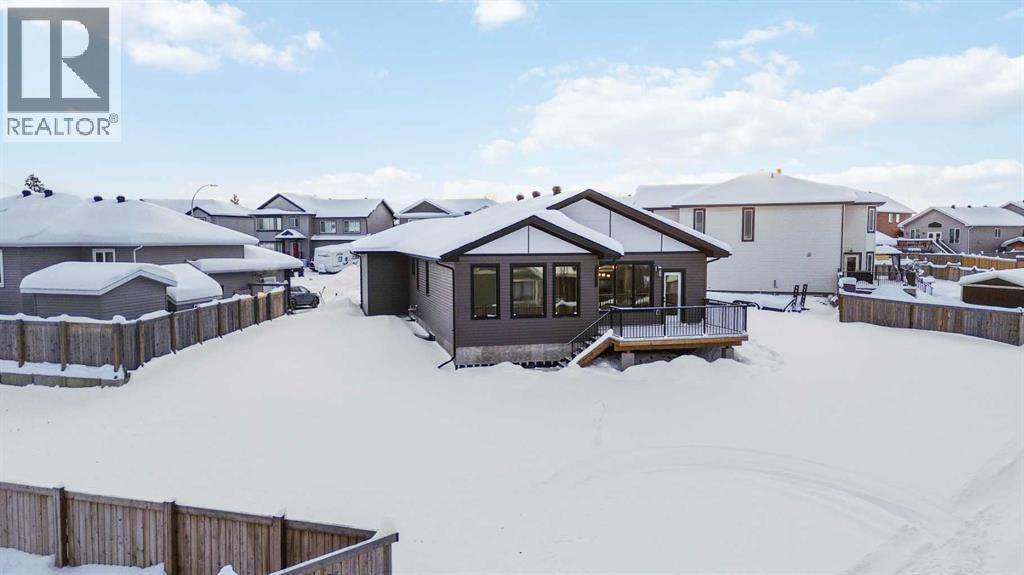 120 Beaconview Place, Fort Mcmurray, Alberta  T9H 2S6 - Photo 3 - A2281289