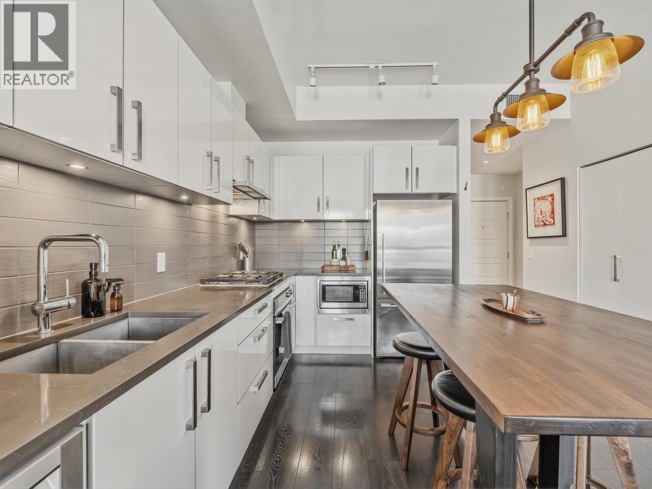 408 105 W 2nd Street, North Vancouver, British Columbia  V7M 0E3 - Photo 3 - R3111353