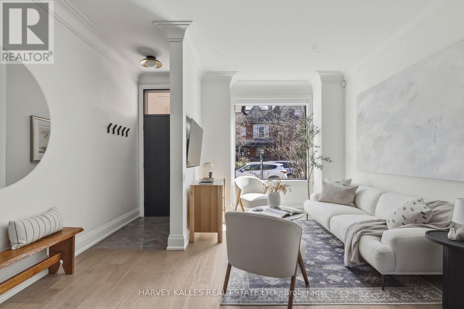 164 Albany Avenue, Toronto, Ontario  M5R 3C6 - Photo 11 - C13031976