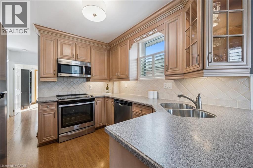 70 Westleigh Crescent, Etobicoke, Ontario  M8W 3Z7 - Photo 10 - 40809739