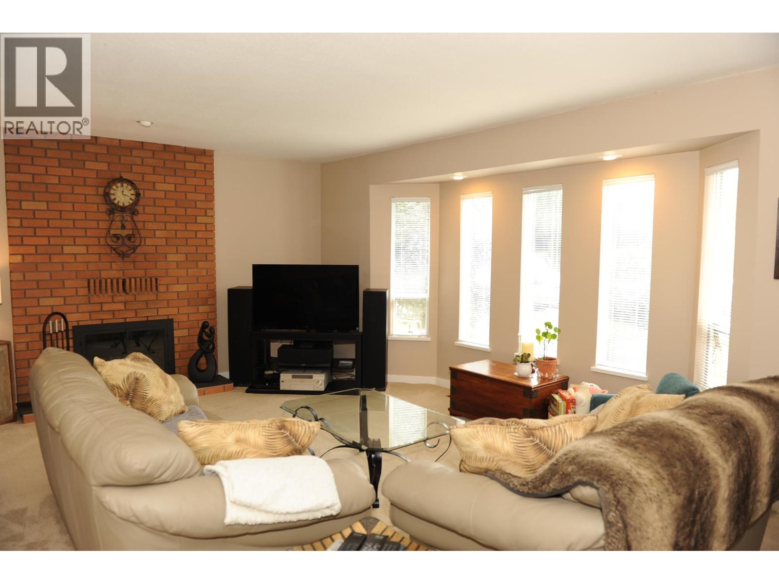 21159 Douglas Avenue, Maple Ridge, British Columbia  V4R 2H7 - Photo 5 - R3114724