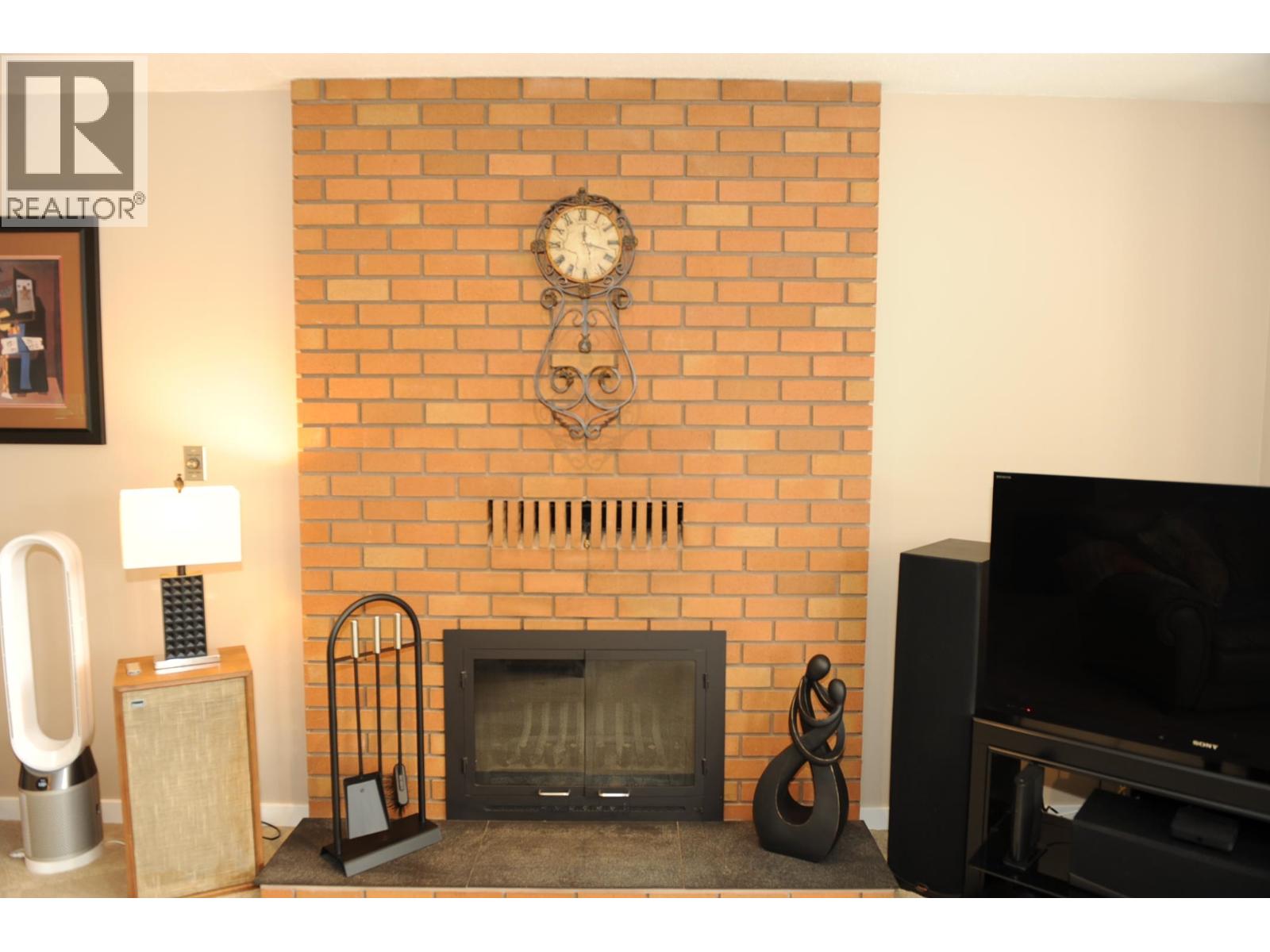 21159 Douglas Avenue, Maple Ridge, British Columbia  V4R 2H7 - Photo 8 - R3114724