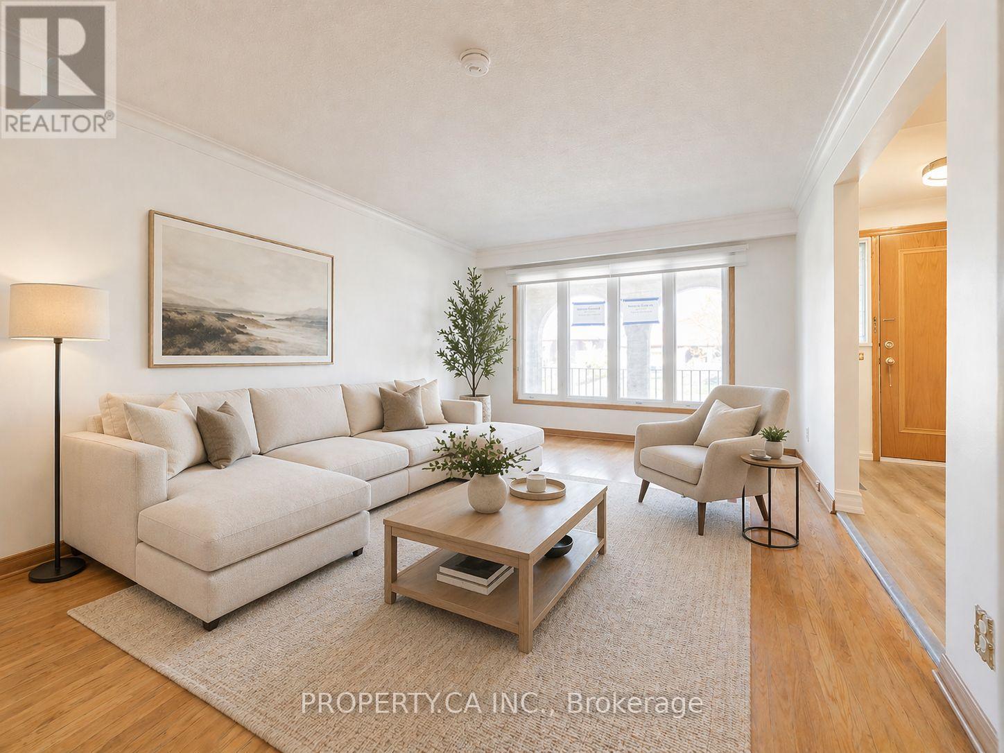 MAIN - 15 RIANT STREET, Toronto, Ontario