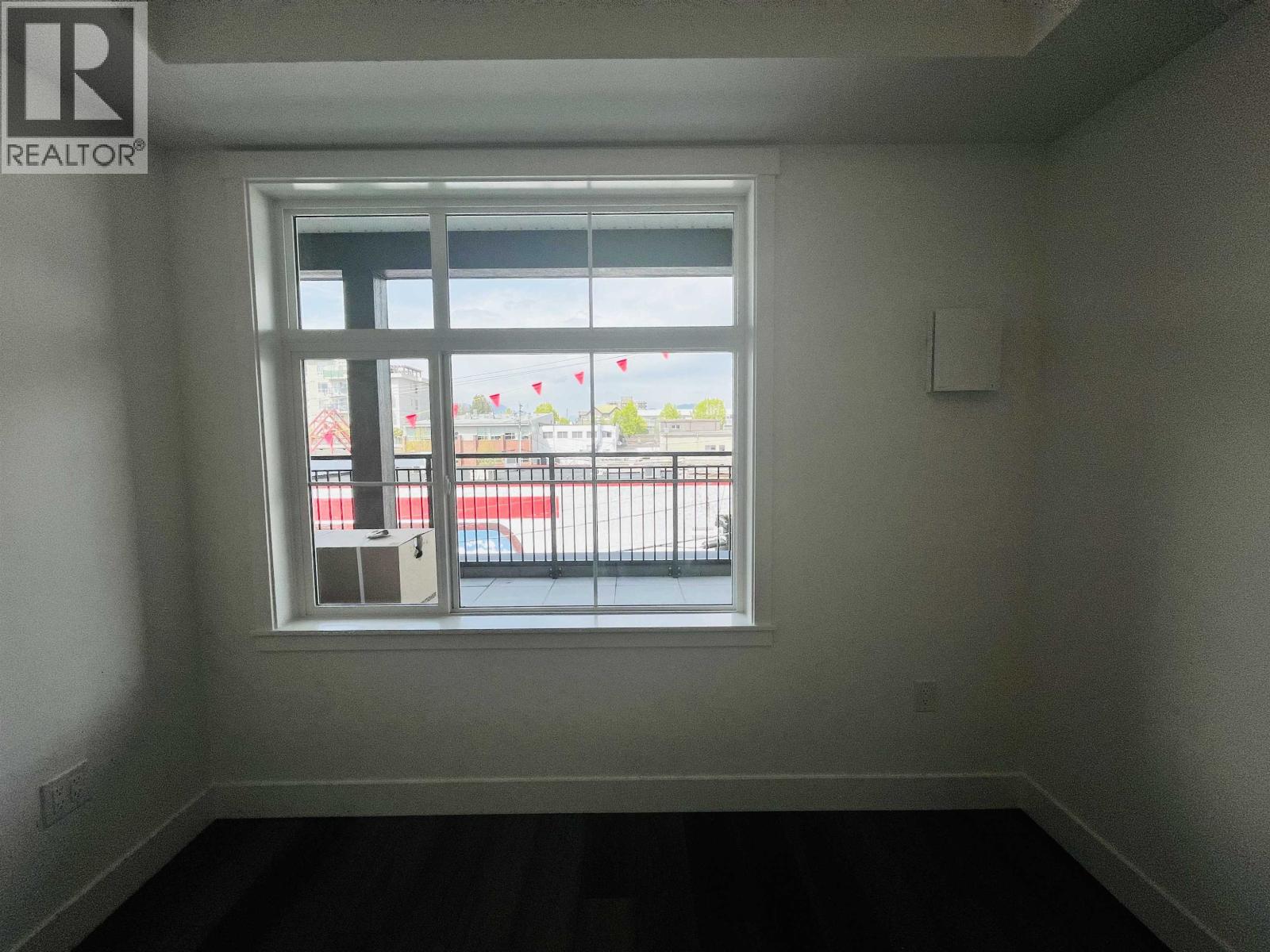 316 22348 North Avenue, Maple Ridge, British Columbia  V2X 8T2 - Photo 9 - R3114748