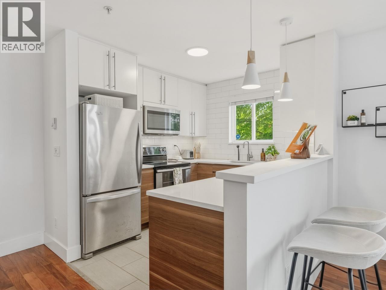 104 365 E 1st Street, North Vancouver, British Columbia  V7L 4W5 - Photo 5 - R3114740