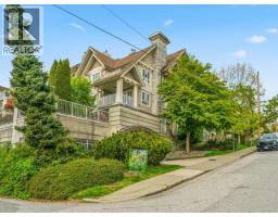 104 365 E 1ST STREET, North Vancouver, British Columbia