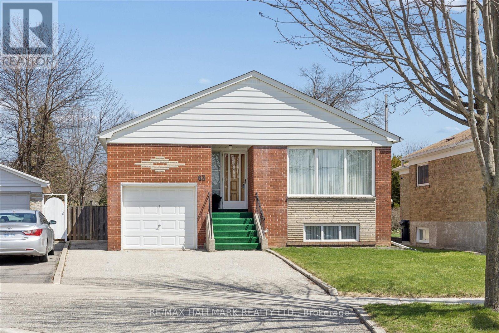 63 MONTVALE DRIVE, Toronto, Ontario