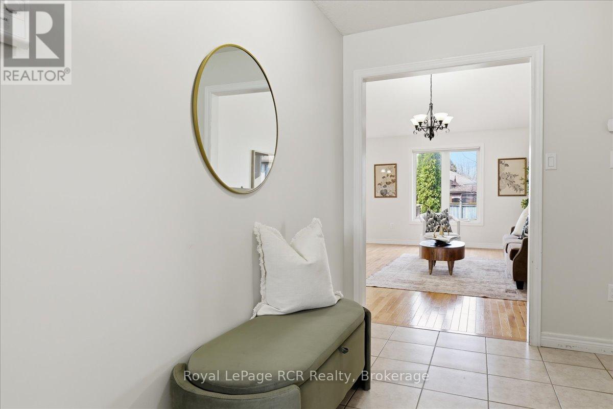 14 Parkside Street, Mapleton, Ontario  N0G 1B0 - Photo 7 - X13032496