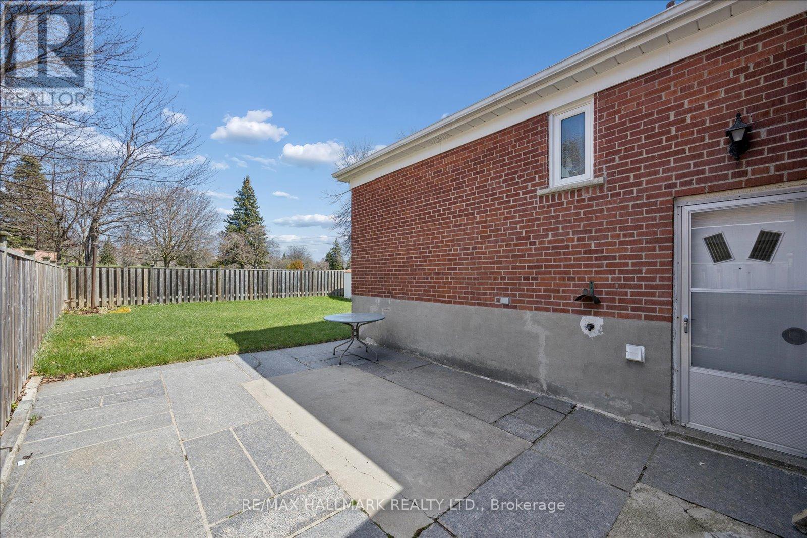 63 Montvale Drive, Toronto, Ontario  M1M 3E5 - Photo 36 - E13031928
