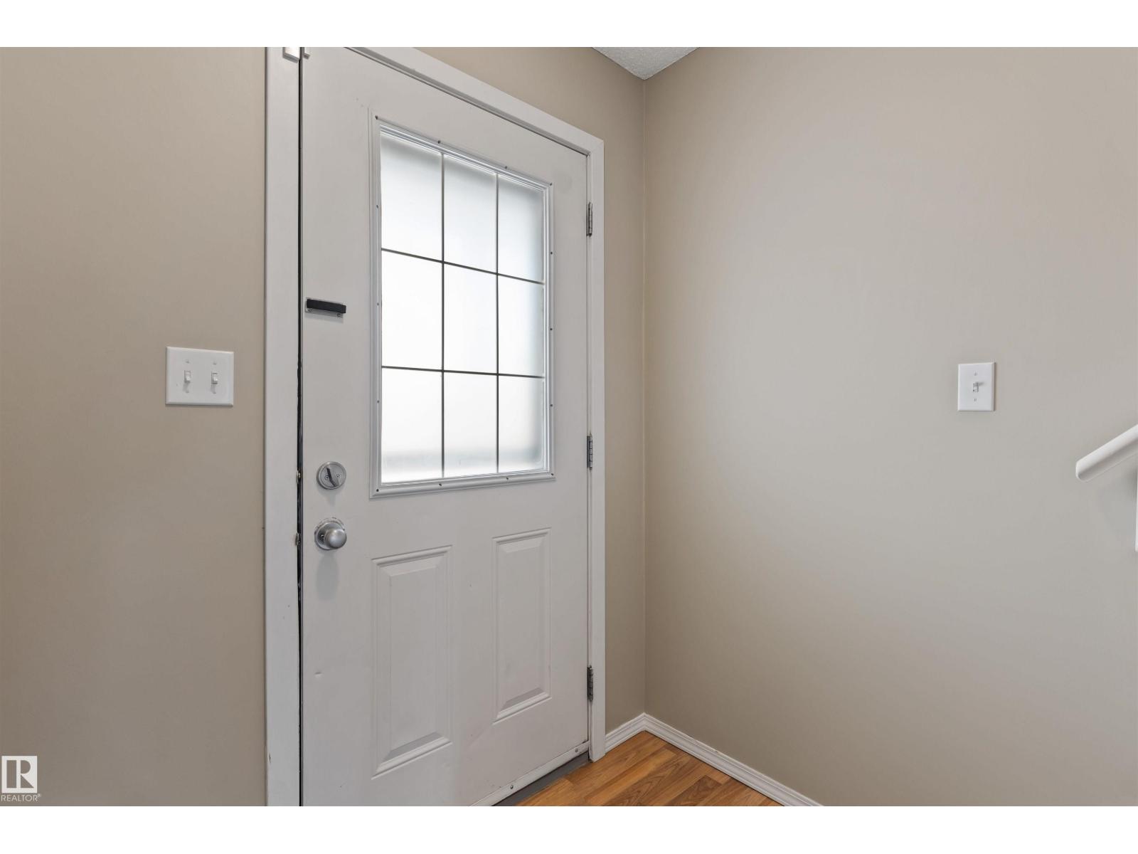 16423 56 St Nw, Edmonton, Alberta  T5Y 3M7 - Photo 2 - E4483579