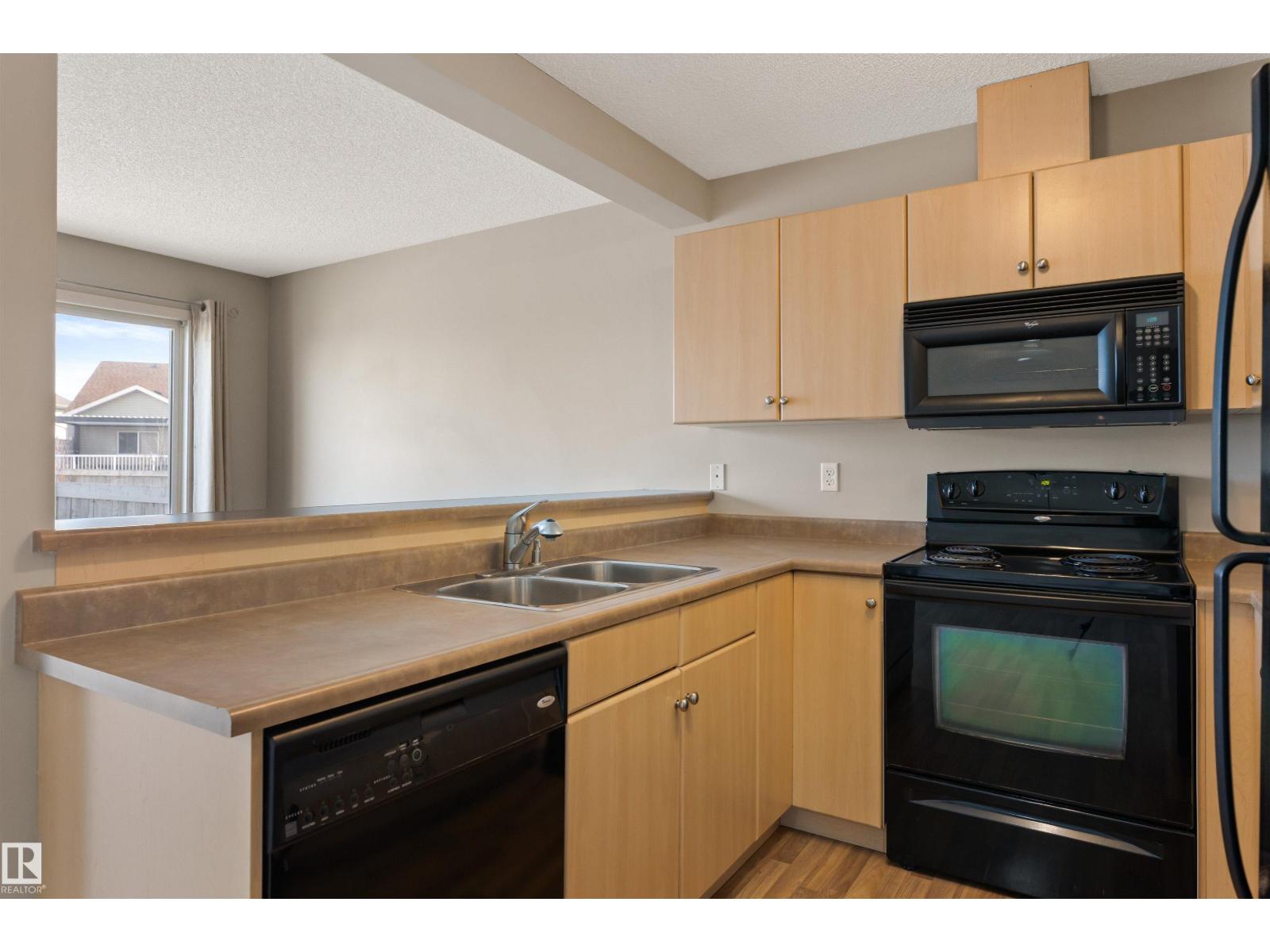 16423 56 St Nw, Edmonton, Alberta  T5Y 3M7 - Photo 6 - E4483579