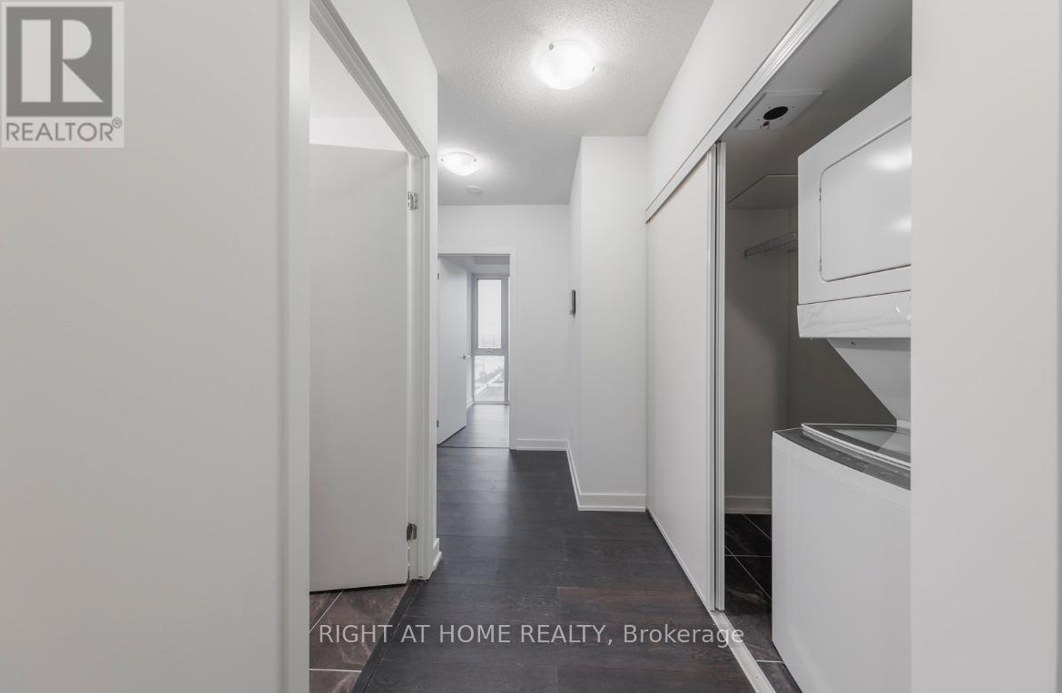 B613 - 3200 Dakota Common, Burlington, Ontario  L7M 2A9 - Photo 4 - W12967884