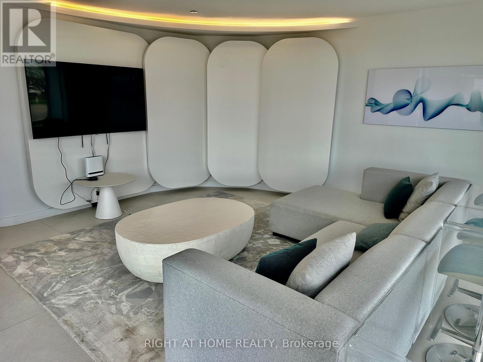 B613 - 3200 Dakota Common, Burlington, Ontario  L7M 2A9 - Photo 33 - W12967884