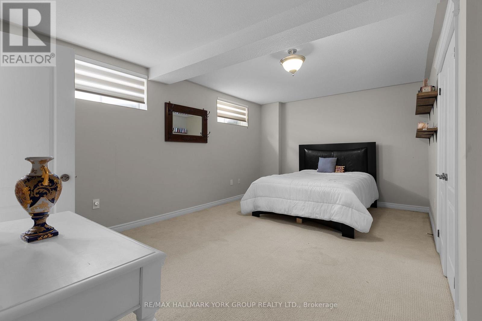 18 Todd Drive, Barrie (Bayshore), Ontario  L4N 9K6 - Photo 31 - S13032486