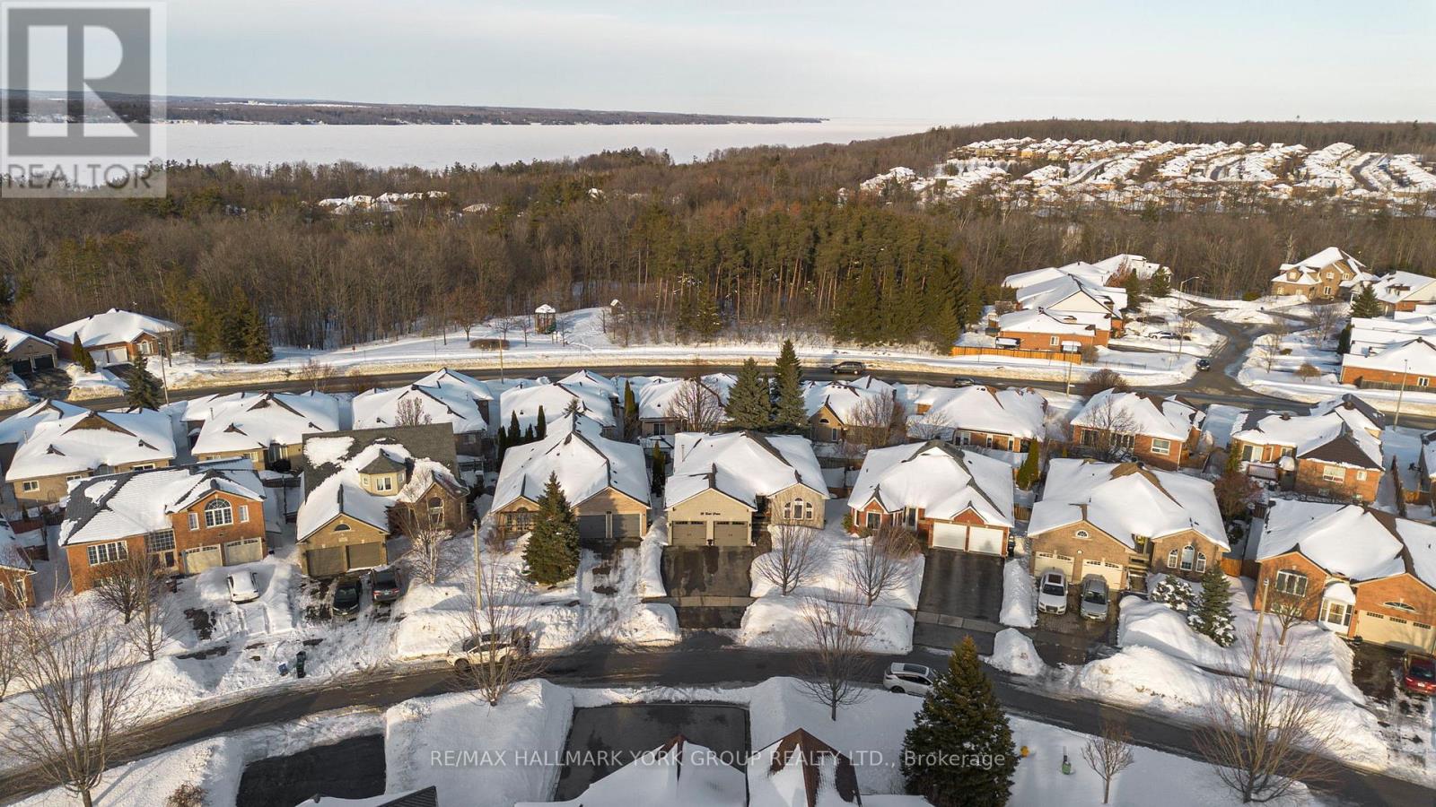 18 Todd Drive, Barrie (Bayshore), Ontario  L4N 9K6 - Photo 44 - S13032486